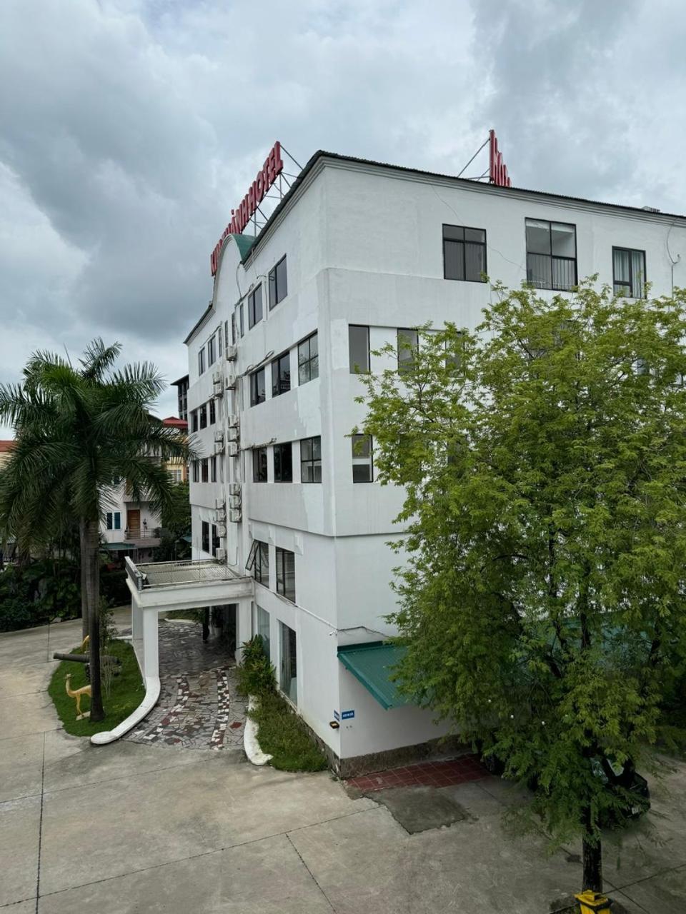 Vinh Yen Kim Thanh Hotel, Vinh Phuc - Near Heron Lake Golf, Dam Vac מראה חיצוני תמונה